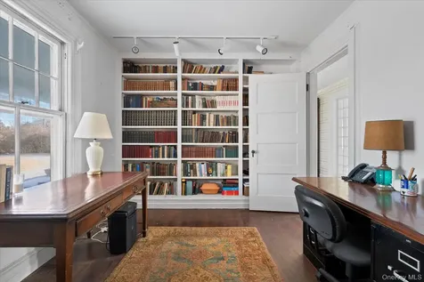 11 Shinnecock Road Quogue NY 11959