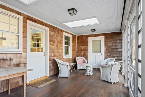 11 Shinnecock Road Quogue NY 11959