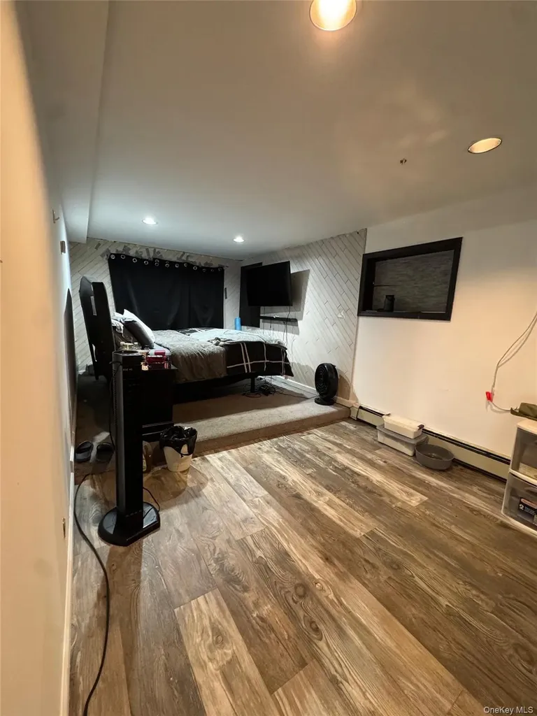 254 Thompson Avenue Oceanside NY 11572