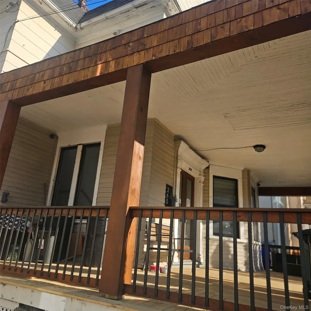 265 Summit Avenue Fleetwood NY 10552