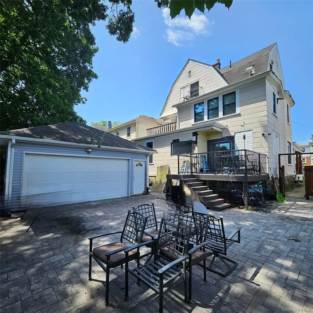 265 Summit Avenue Fleetwood NY 10552
