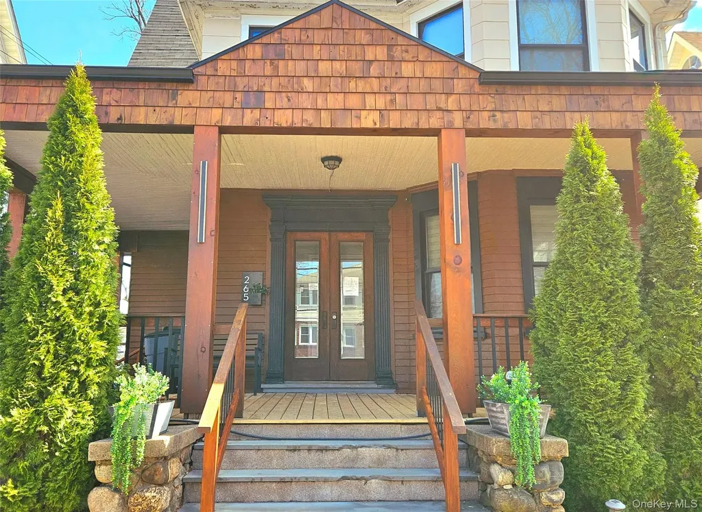 265 Summit Avenue Fleetwood NY 10552