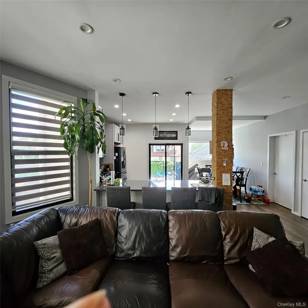 265 Summit Avenue Fleetwood NY 10552