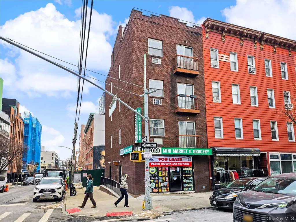 127 Bedford Avenue Brooklyn NY 11211