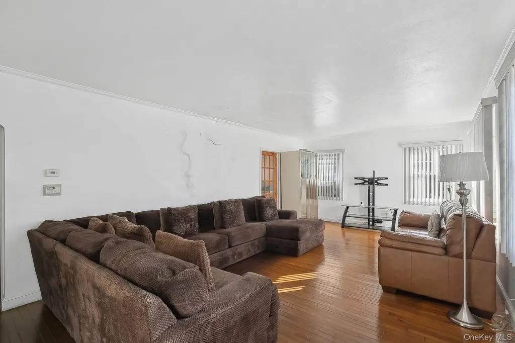 45 Ella Street Valley Stream NY 11580