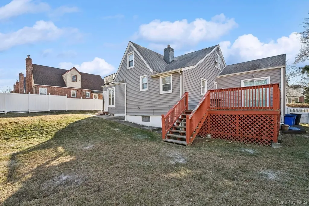 45 Ella Street Valley Stream NY 11580