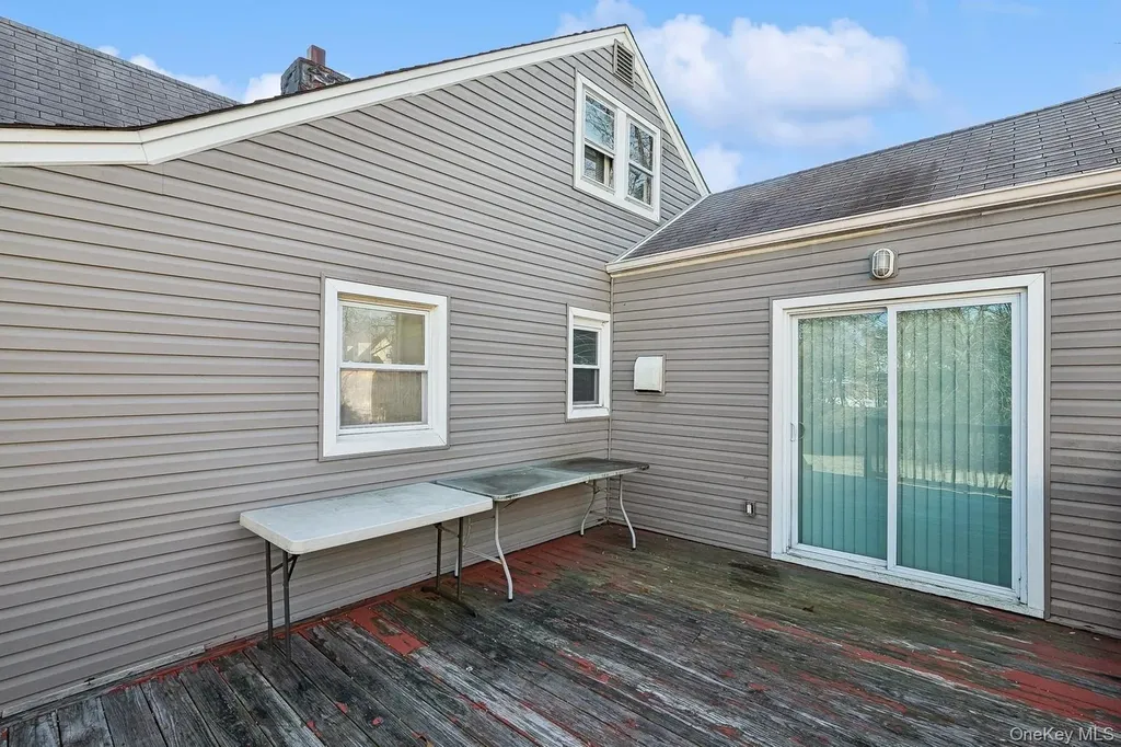 45 Ella Street Valley Stream NY 11580
