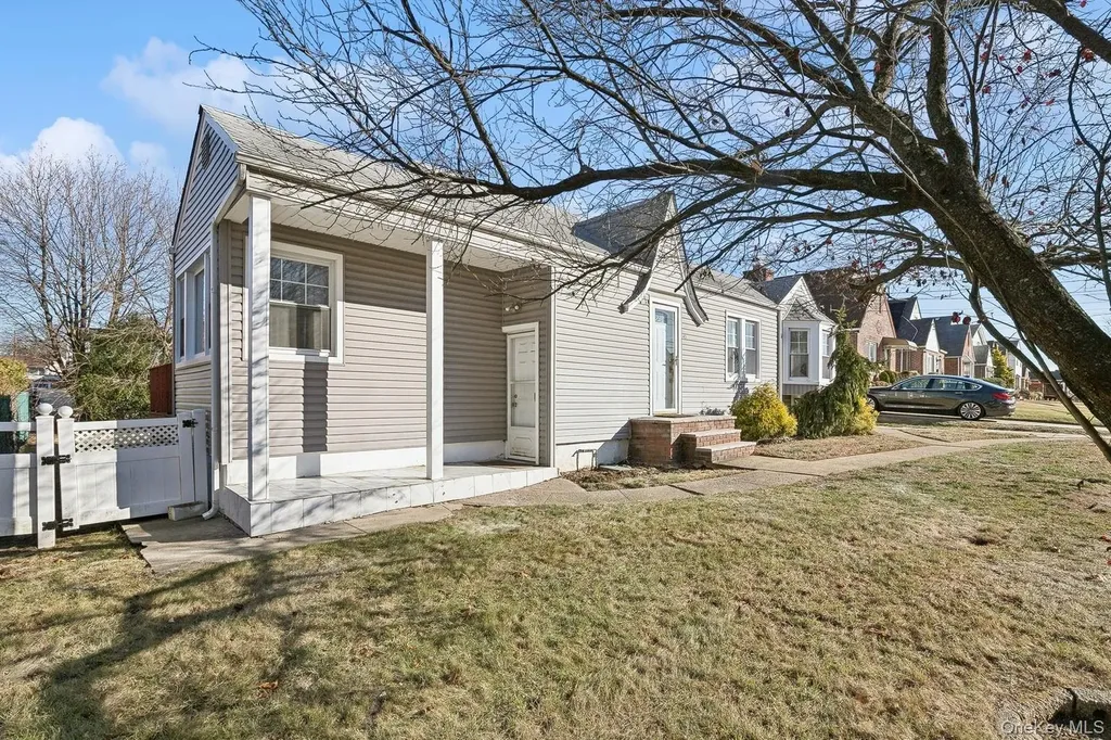 45 Ella Street Valley Stream NY 11580