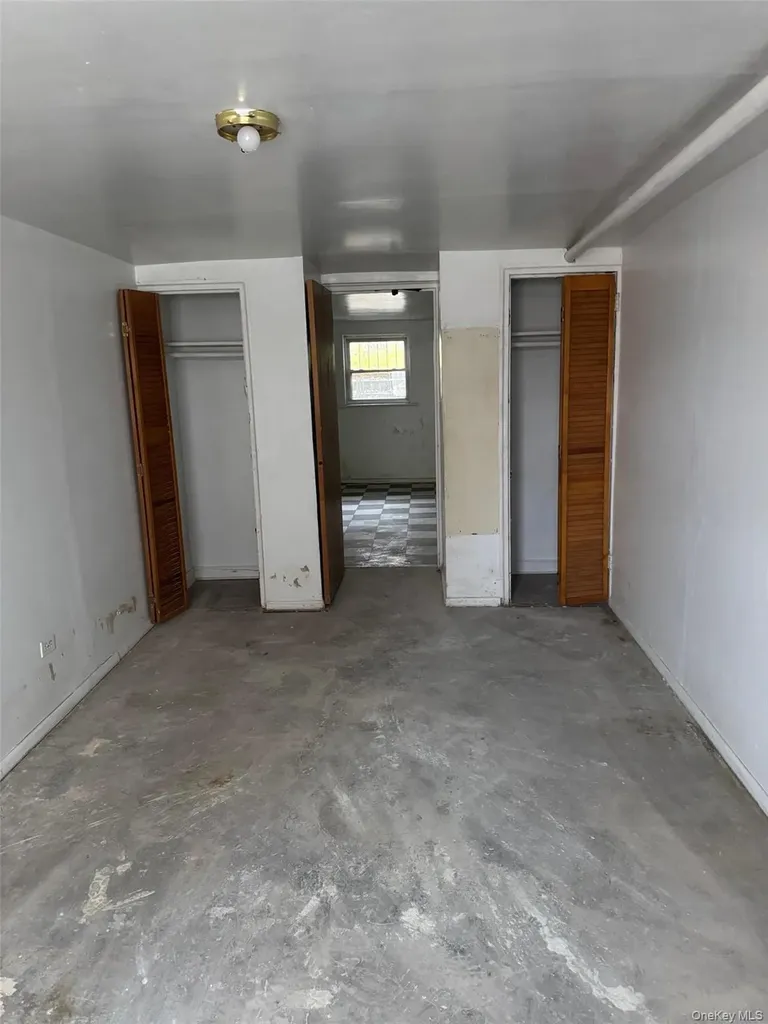 1183 Grenada Place Bronx NY 10466