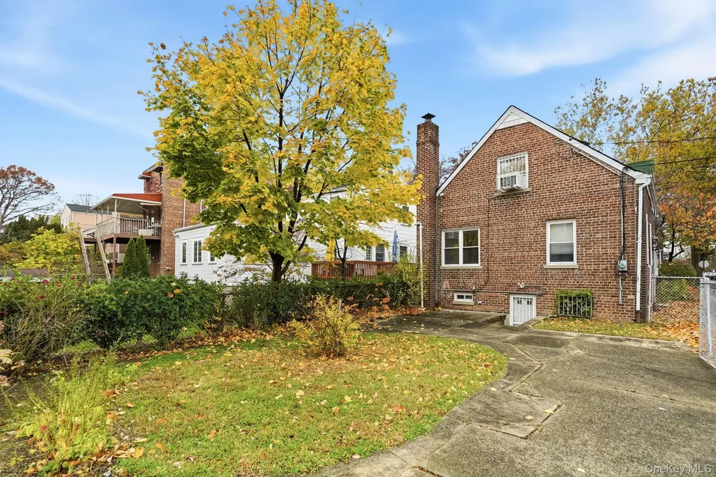 2335 Young Avenue Bronx NY 10469
