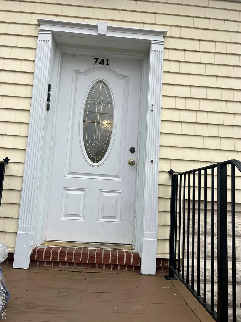 741 Clocks Boulevard Massapequa NY 11758