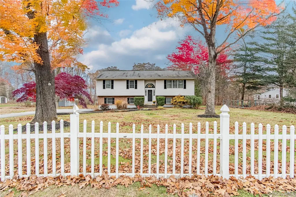 105 Oak Ridge Road Hopewell Junction NY 12533