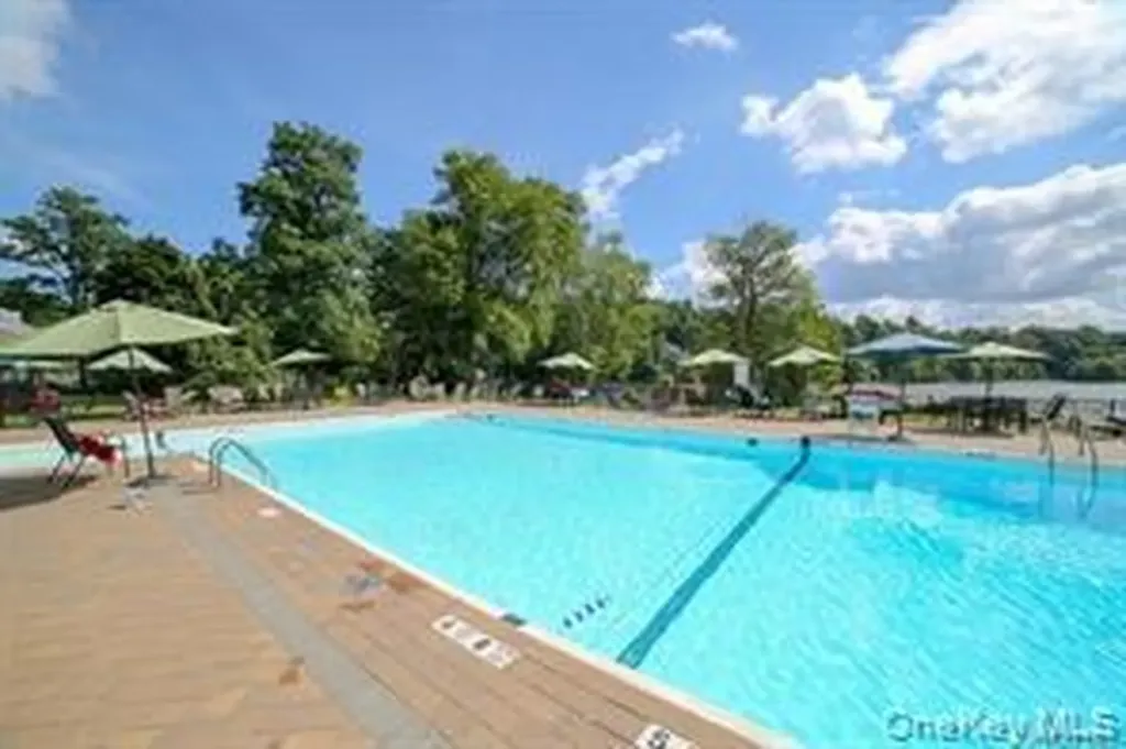 422 Panorama Drive Mohegan Lake NY 10547