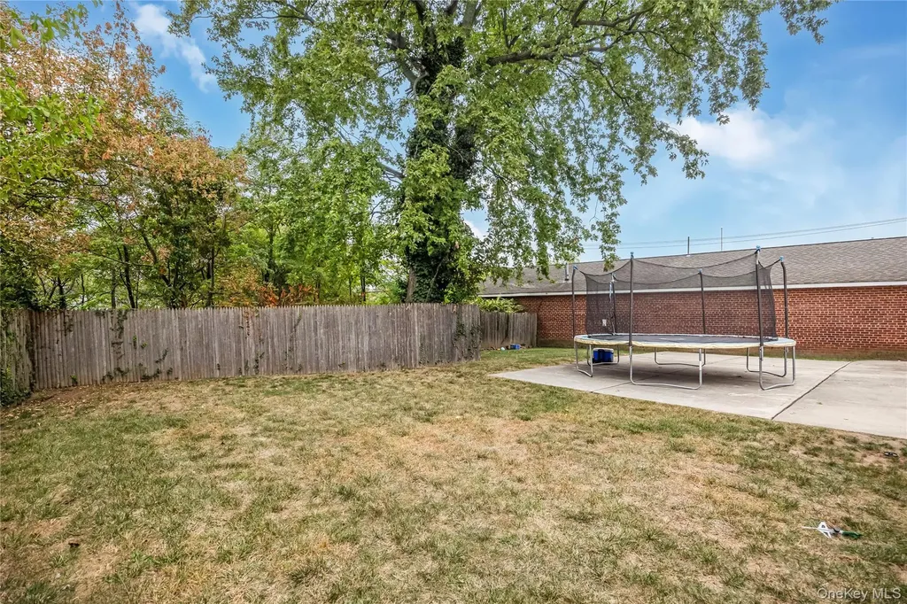 204 Bayside Avenue Oceanside NY 11572