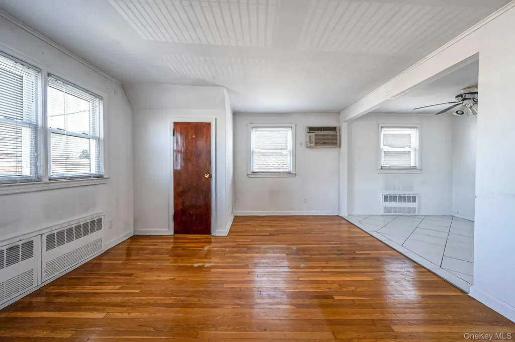 34 Meyer Avenue Valley Stream NY 11580