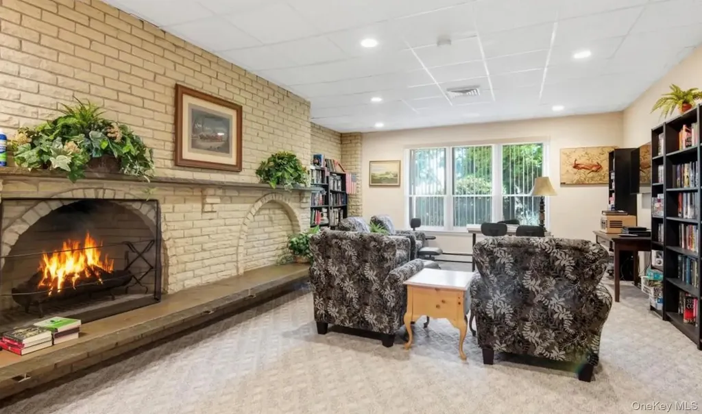 401 Cabot Court E Saint James NY 11780