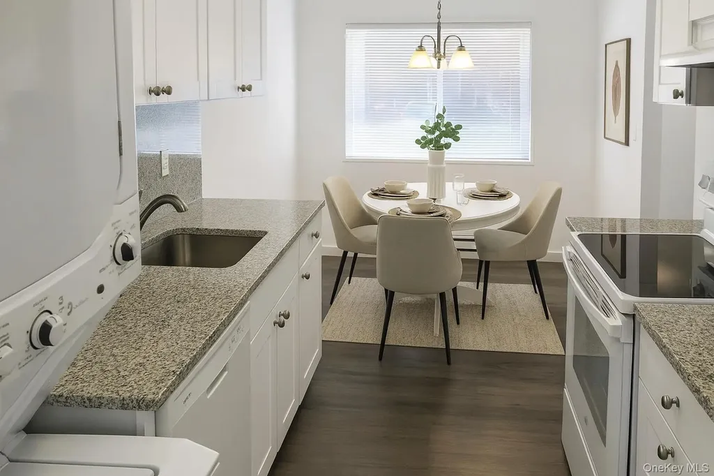 401 Cabot Court E Saint James NY 11780