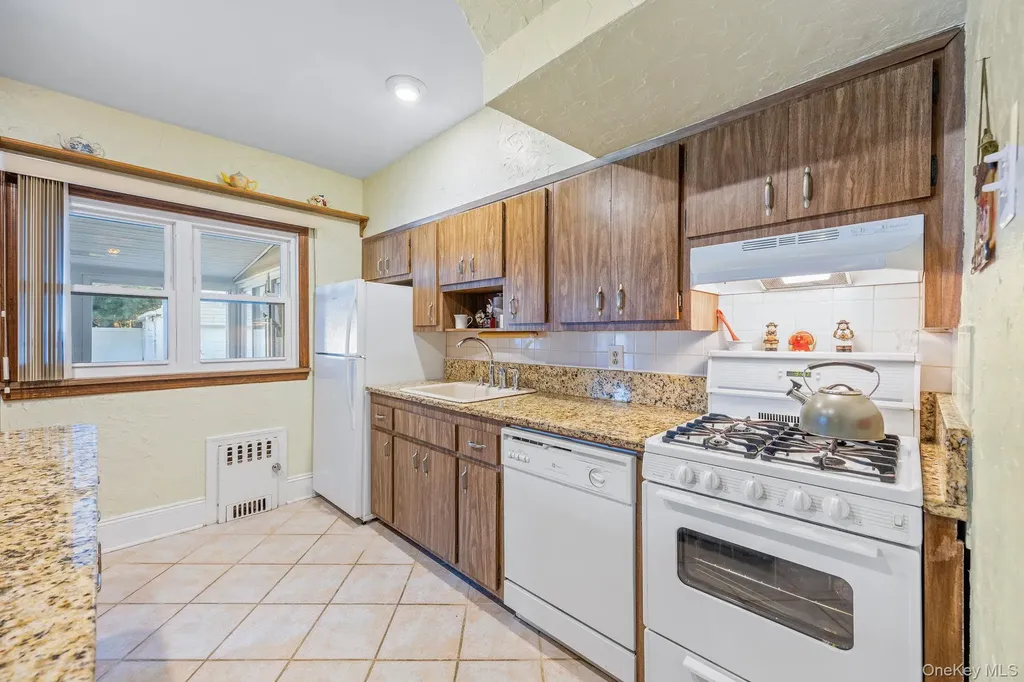 88-30 Cooper Avenue Glendale NY 11385