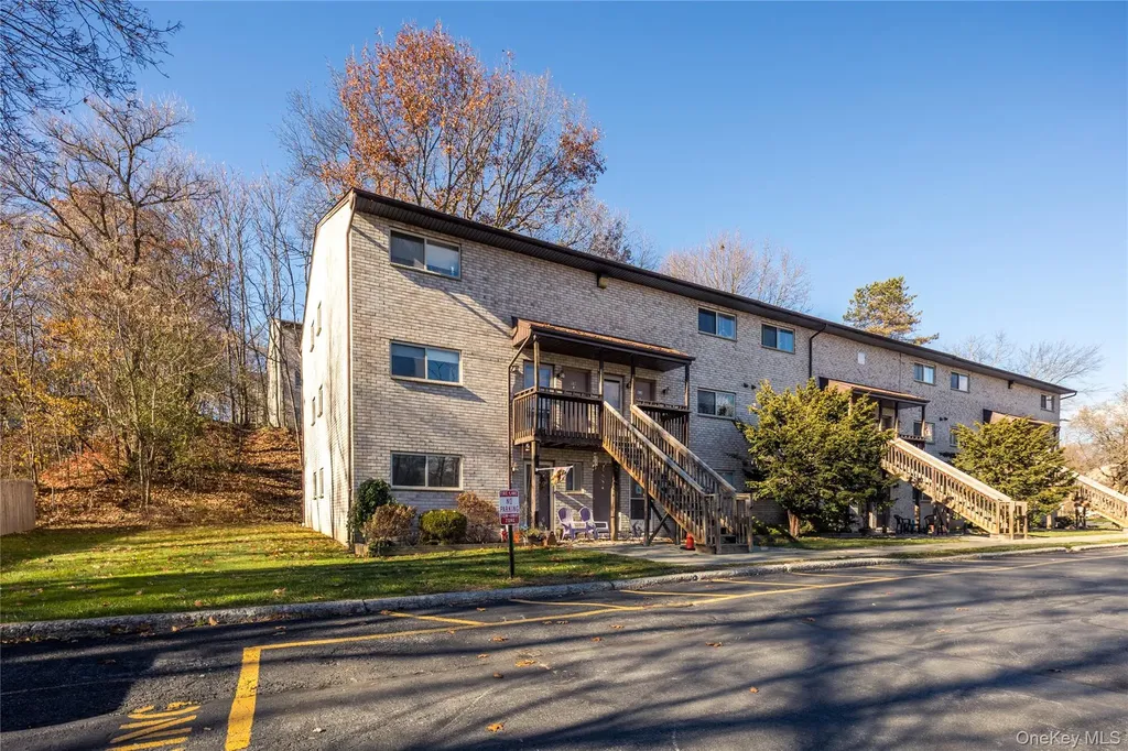 26 Cooper Road Poughkeepsie NY 12603