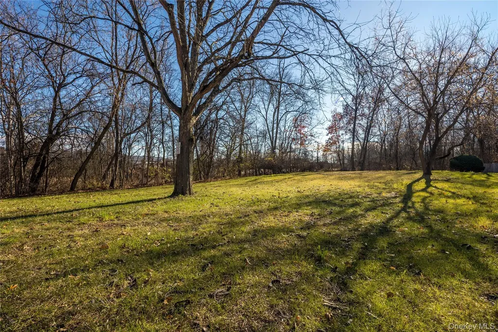 26 Cooper Road Poughkeepsie NY 12603