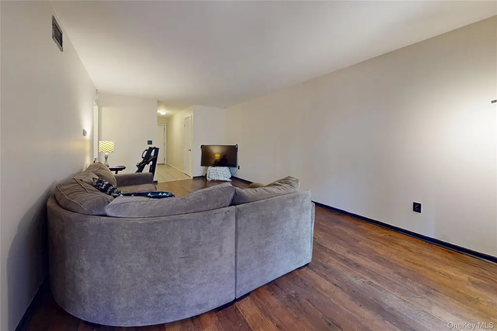 26 Cooper Road Poughkeepsie NY 12603