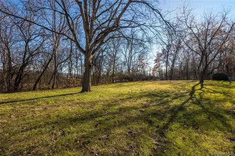 26 Cooper Road Poughkeepsie NY 12603