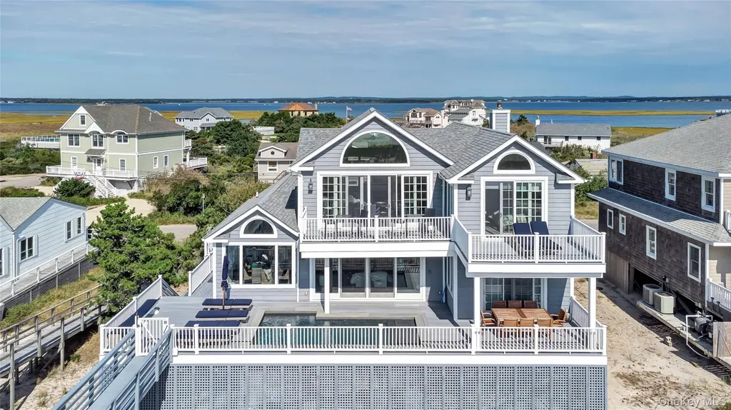 939 Dune Road Westhampton Dunes NY 11978