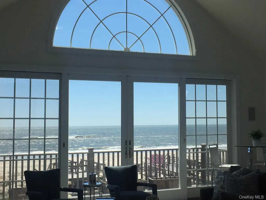 939 Dune Road Westhampton Dunes NY 11978