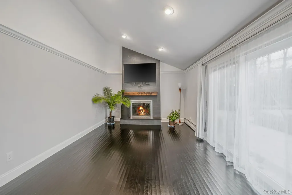 202 Gerard Road Yaphank NY 11980