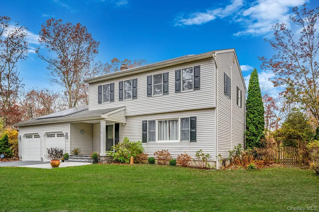 202 Gerard Road Yaphank NY 11980