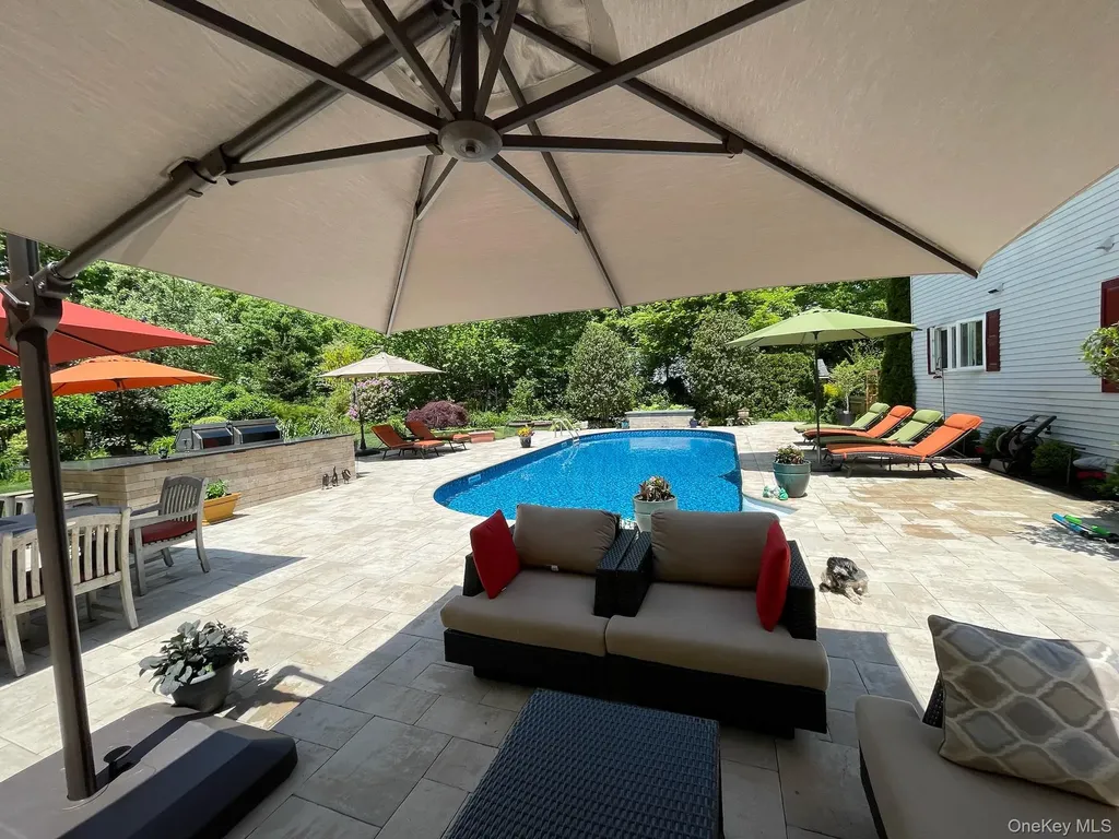 202 Gerard Road Yaphank NY 11980