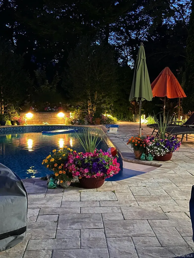 202 Gerard Road Yaphank NY 11980