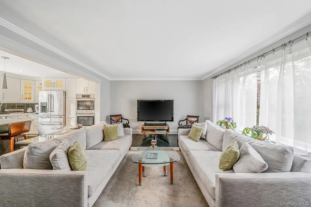202 Gerard Road Yaphank NY 11980