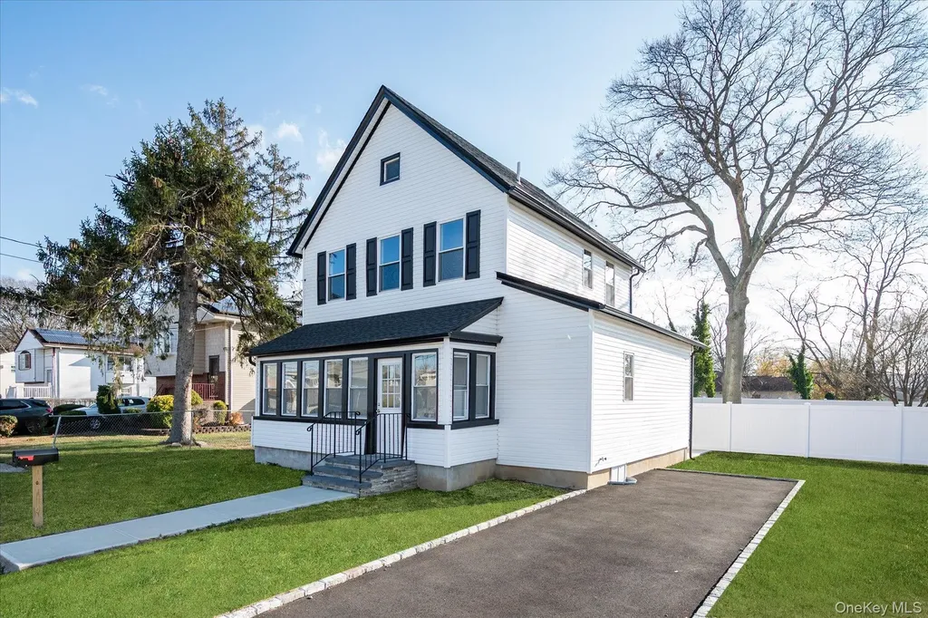 3 Williams Avenue Amityville NY 11701