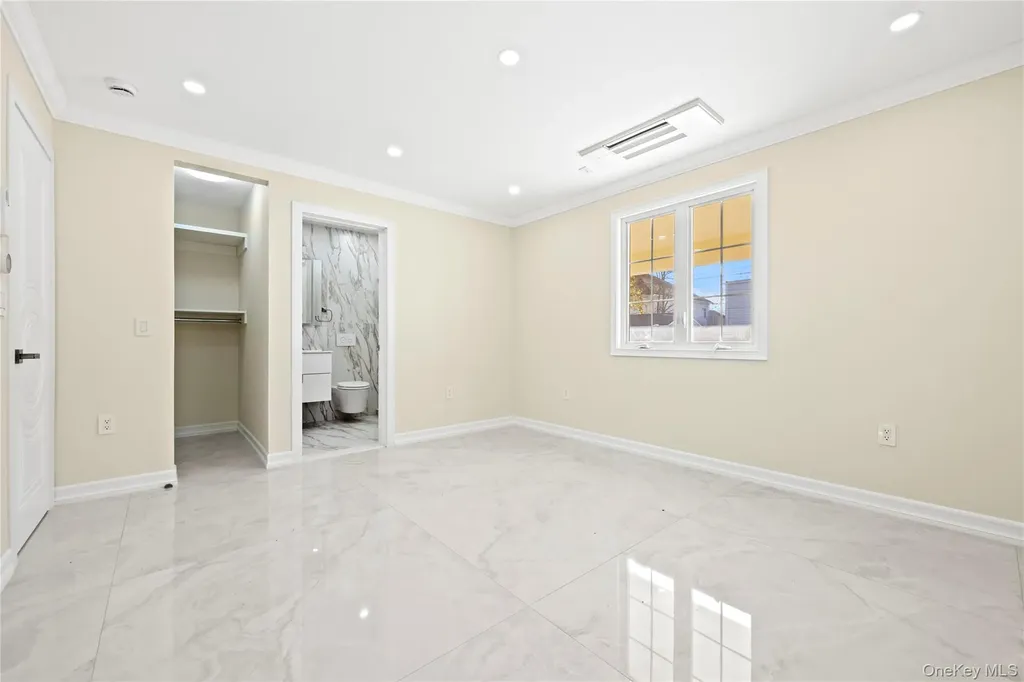 7662 174th Street Fresh Meadows NY 11366