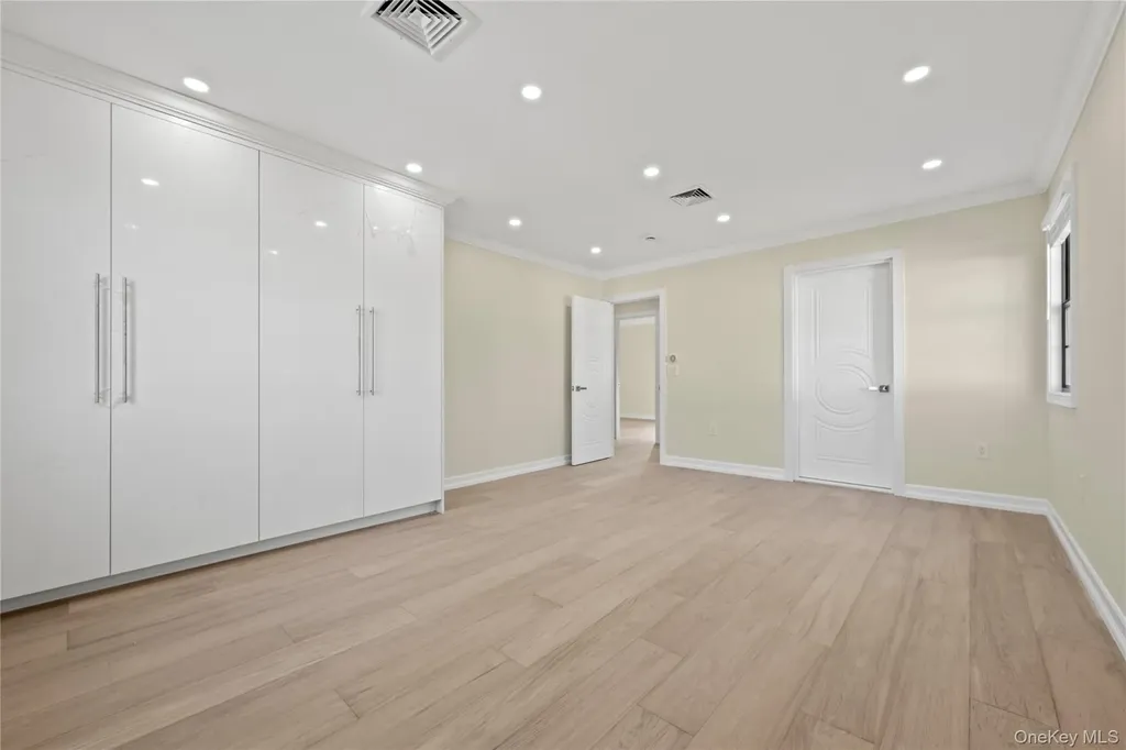 7662 174th Street Fresh Meadows NY 11366