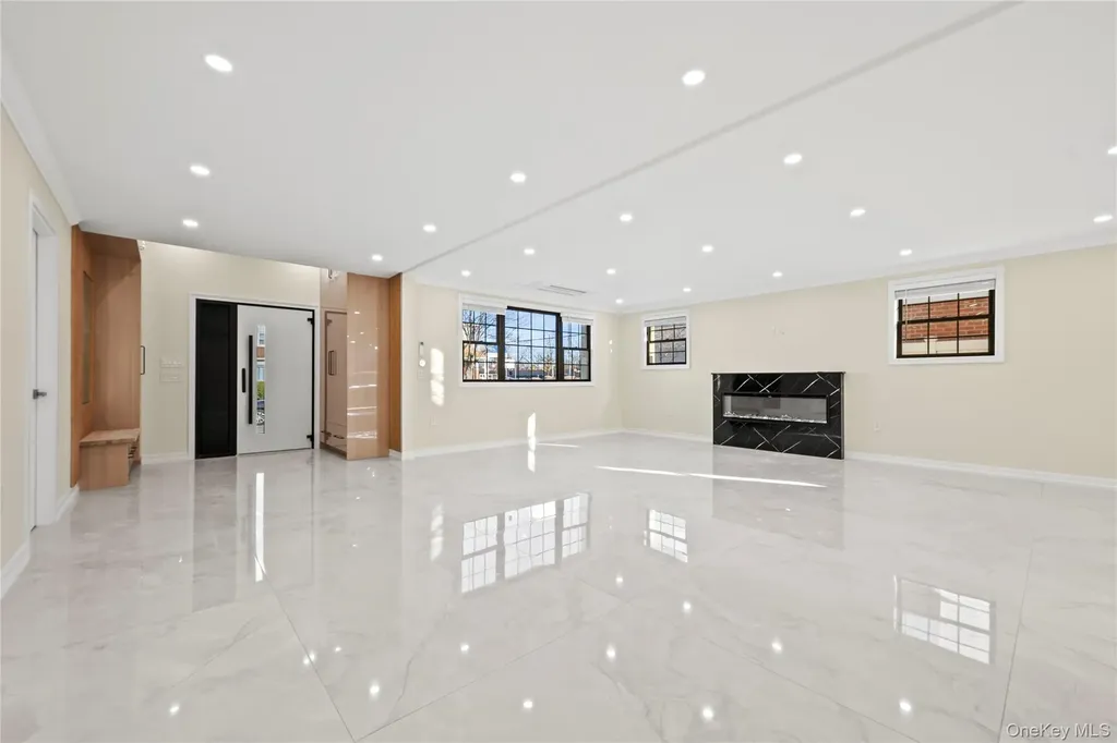 7662 174th Street Fresh Meadows NY 11366