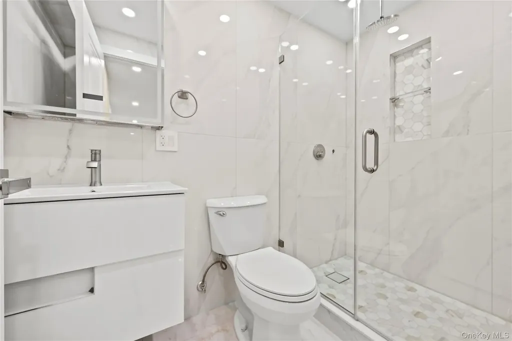 7662 174th Street Fresh Meadows NY 11366