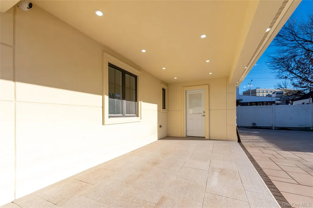7662 174th Street Fresh Meadows NY 11366