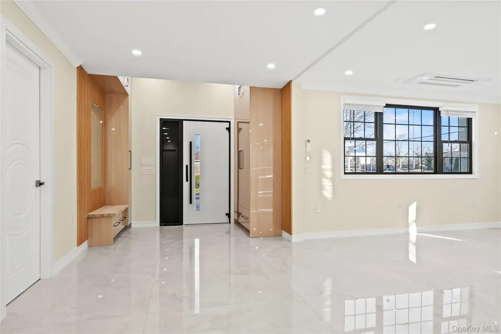 7662 174th Street Fresh Meadows NY 11366