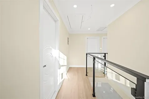 7662 174th Street Fresh Meadows NY 11366