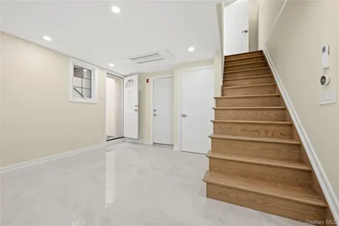 7662 174th Street Fresh Meadows NY 11366
