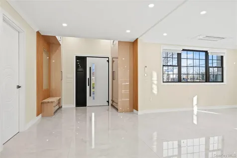 7662 174th Street Fresh Meadows NY 11366