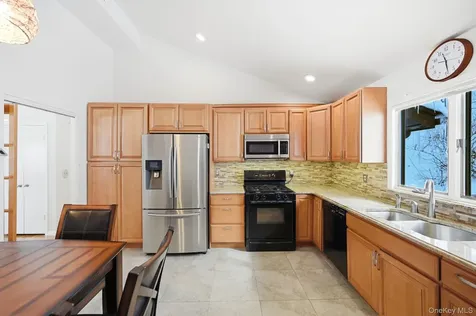 10 Pine Brook Road Ossining NY 10562