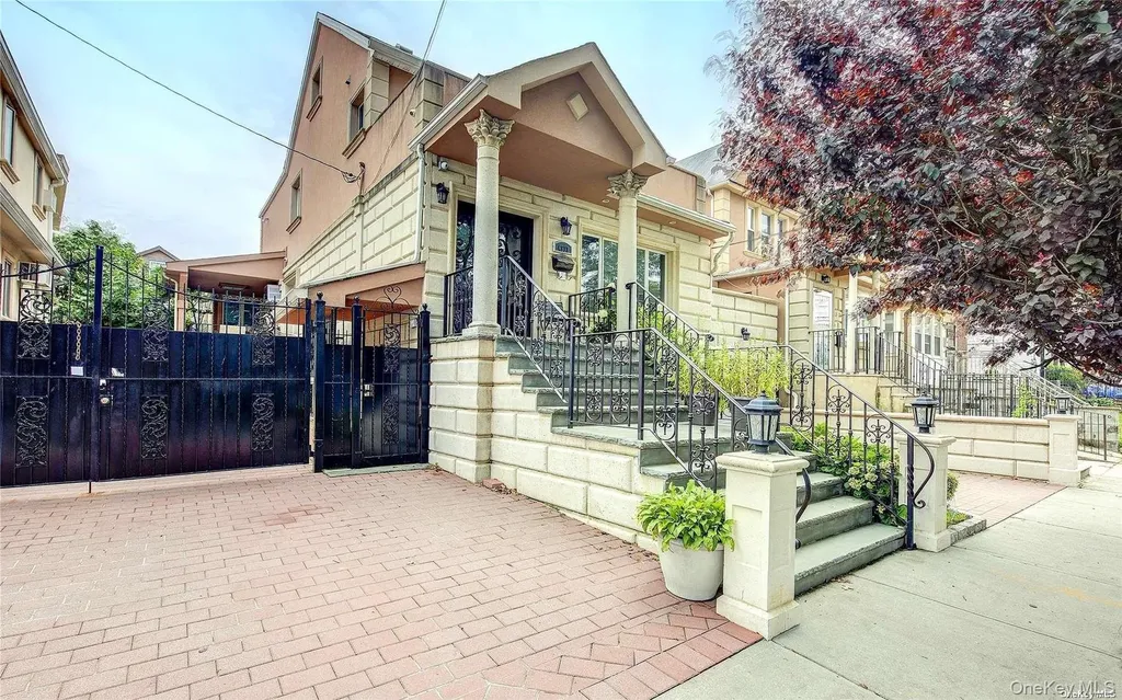 43-33 163rd Street Flushing NY 11358