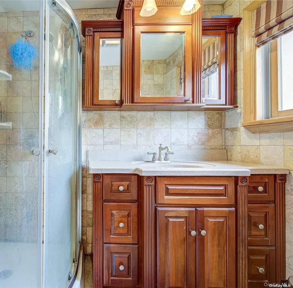 43-33 163rd Street Flushing NY 11358