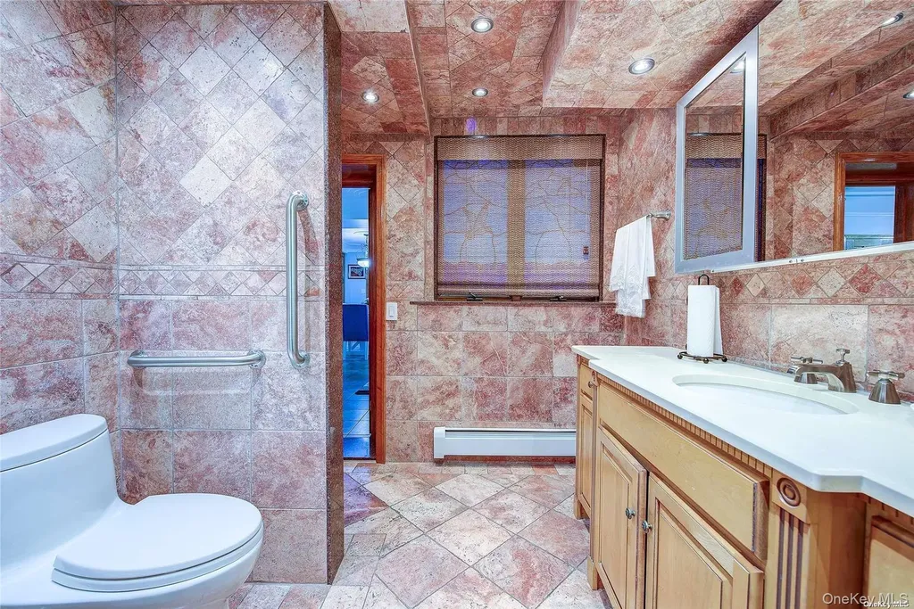 43-33 163rd Street Flushing NY 11358