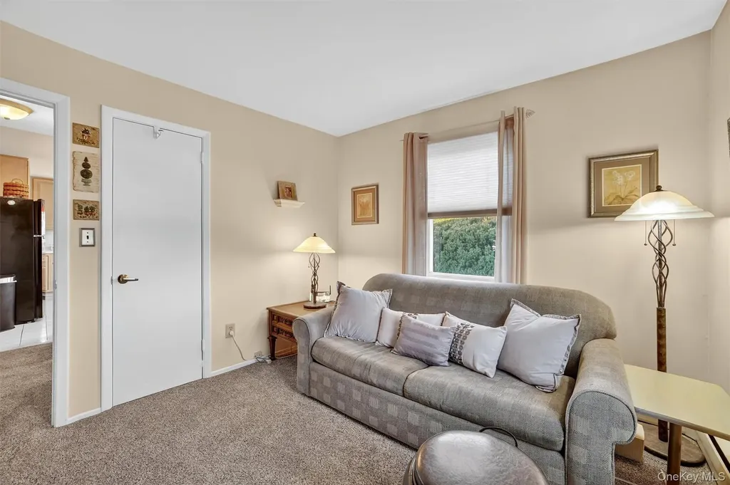 322 Brighton Avenue Hawthorne NY 10532