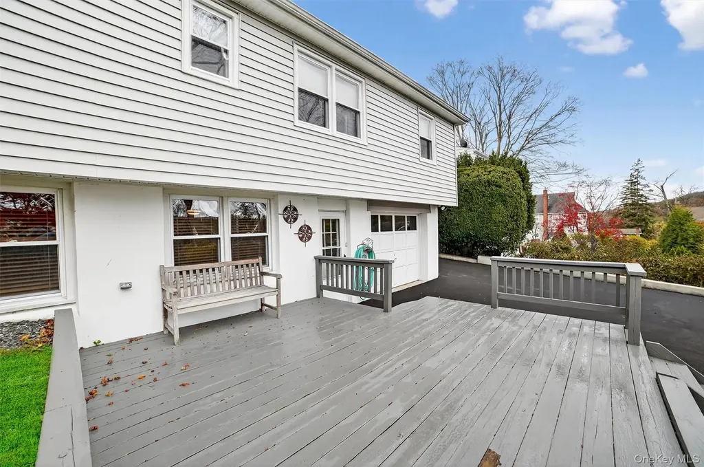 322 Brighton Avenue Hawthorne NY 10532