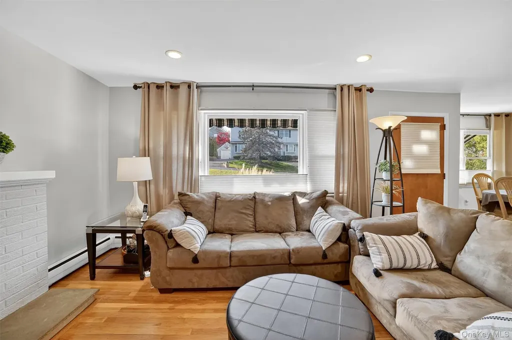 322 Brighton Avenue Hawthorne NY 10532